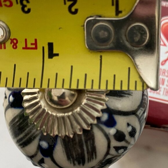 Many new sets of 6 black/orange ceramic pull/knobs - Picture 6 of 6